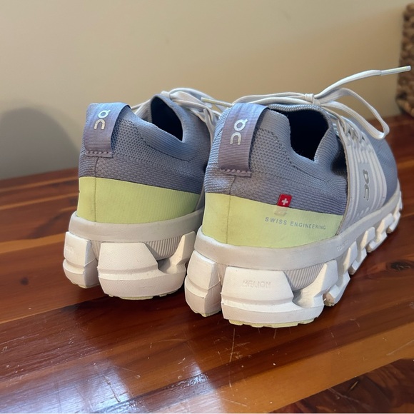 On Cloudswift 3 {womens 7.5} - Picture 3 of 10